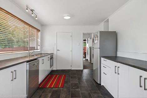 Photo of property in 19 Stillwater Place, Westbrook, Palmerston North, 4412
