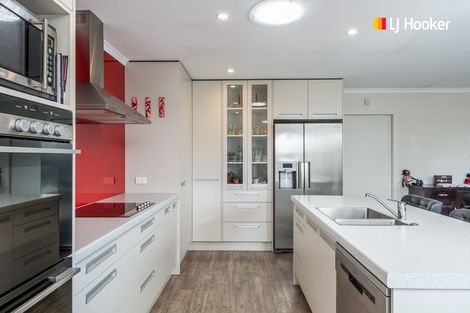 Photo of property in 12 Centre Street, Mosgiel, 9024