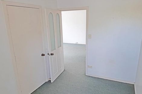 Photo of property in 42 Mildmay Road, Henderson, Auckland, 0610