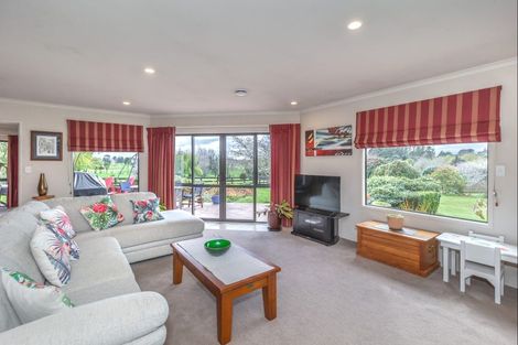 Photo of property in 138 Muhunoa Road West, Ohau, Levin, 5570