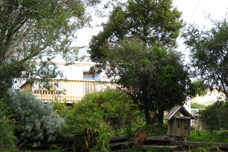 Photo of property in 24 Porterfield Street, Macandrew Bay, Dunedin, 9014