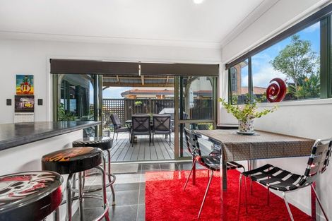 Photo of property in 8 Tironui Terrace, Western Heights, Hamilton, 3200