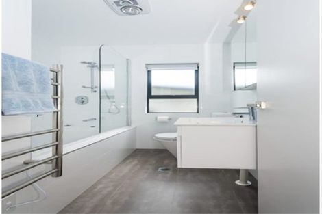 Photo of property in 48 Makamaka Lane, Albany Heights, Auckland, 0632