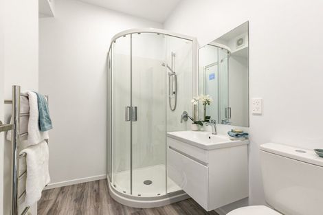 Photo of property in 6 Atkinson Street, Newlands, Wellington, 6037