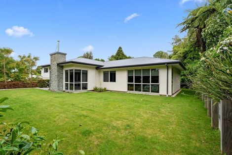 Photo of property in 4 William Street, Highlands Park, New Plymouth, 4312