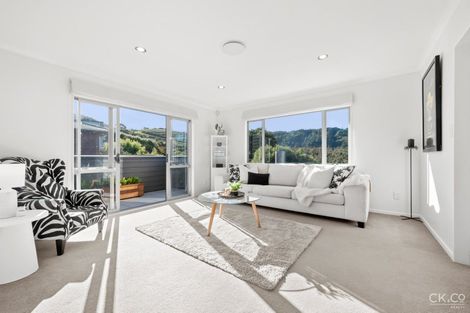 Photo of property in 15 Frankie Stevens Place, Riverstone Terraces, Upper Hutt, 5018