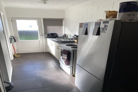 Photo of property in 2/12 Oakley Avenue, Claudelands, Hamilton, 3214