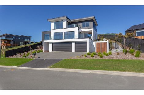 Photo of property in 8 Caldberg Close, Westmorland, Christchurch, 8025