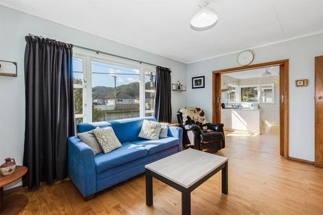 Photo of property in 32 Norfolk Street, Wainuiomata, Lower Hutt, 5014
