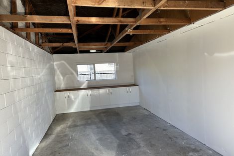 Photo of property in 1/29 Garelja Road, Henderson, Auckland, 0612