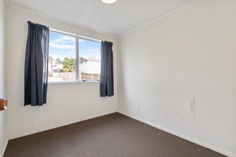 Photo of property in 2/72 Palmers Road, Clendon Park, Auckland, 2103