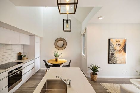 Photo of property in 2/22 Bullendale Drive, Arthurs Point, Queenstown, 9371