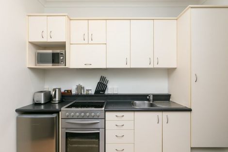 Photo of property in Terrace Garden Apartments, 5c/120 The Terrace, Wellington Central, Wellington, 6011