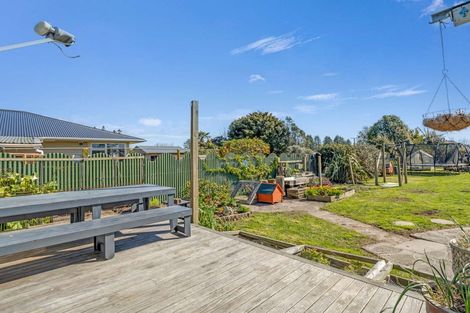 Photo of property in 15 Rimu Street, Edgecumbe, 3120