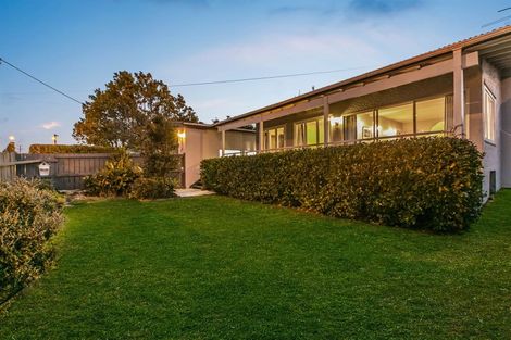 Photo of property in 258 Rangatira Road, Beach Haven, Auckland, 0626