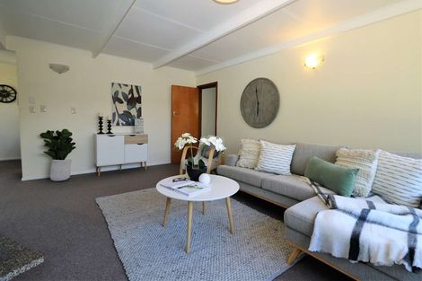 Photo of property in 6 Lincoln Road, Carterton, 5713