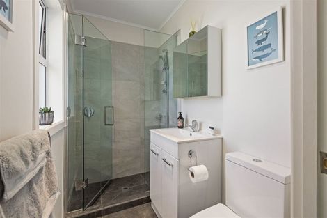 Photo of property in 2/13 Salisbury Road, Birkdale, Auckland, 0626