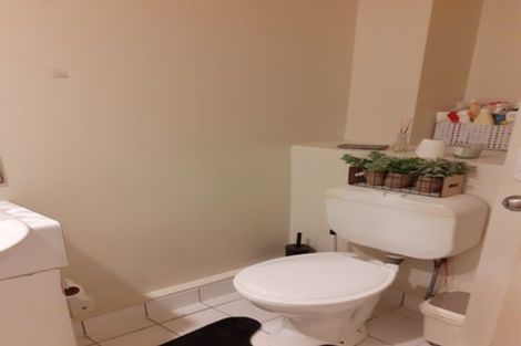 Photo of property in Terrace Tower Apartments, 5a/126 The Terrace, Wellington Central, Wellington, 6011