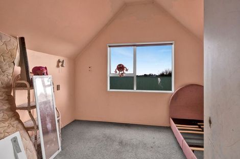 Photo of property in 22 Ponderosa Place, Opunake, 4616