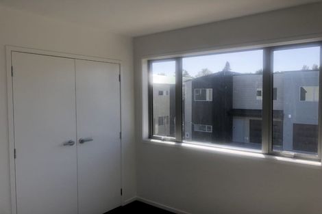 Photo of property in 10 Selkirk Lane, Hamilton Lake, Hamilton, 3204