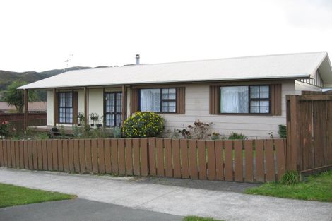 Photo of property in 35 Belgrave Street, Wainuiomata, Lower Hutt, 5014