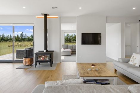 Photo of property in 14 Hayes Road, Kirwee, Christchurch, 7671