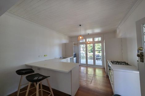Photo of property in 2 Harvey Road, Bluff Hill, Napier, 4110