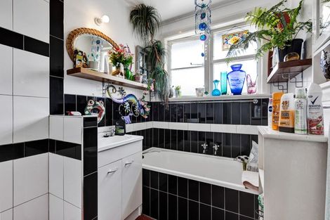 Photo of property in 6 Cornwall Street, Patea, 4520