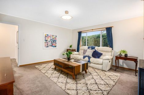Photo of property in 2 Portage Place, Whitby, Porirua, 5024
