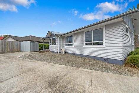 Photo of property in 11a Fox Place, Cloverlea, Palmerston North, 4412