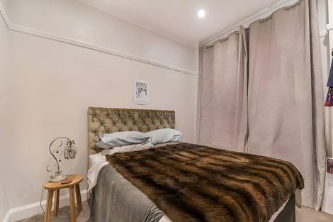 Photo of property in 3/246 Oriental Parade, Oriental Bay, Wellington, 6011