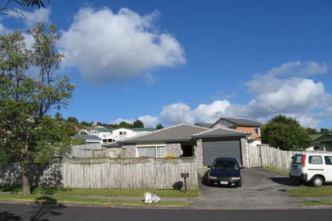 Photo of property in 68 Barbados Drive, Unsworth Heights, Auckland, 0632