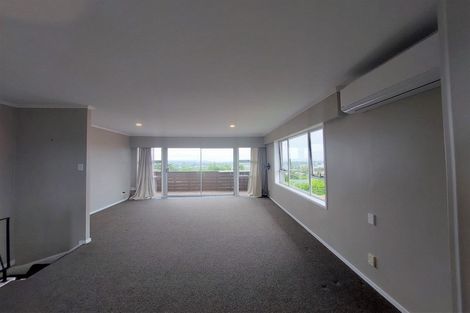 Photo of property in 5/60 West Coast Road, Glen Eden, Auckland, 0602