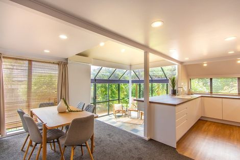 Photo of property in 4 Libra Place, Kawaha Point, Rotorua, 3010