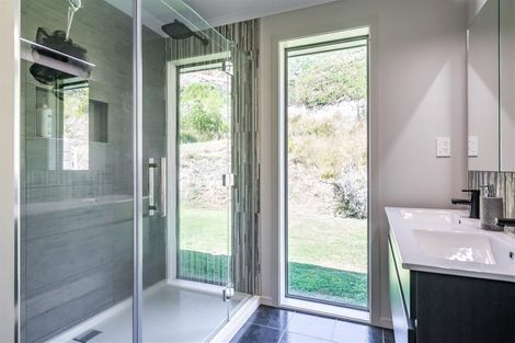 Photo of property in 42 Mahaki Road, Nikau Valley, Paraparaumu, 5032