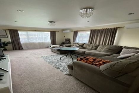 Photo of property in 70 Naylors Drive, Mangere, Auckland, 2022