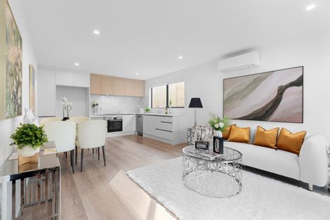 Photo of property in 165d Wiseley Road, West Harbour, Auckland, 0618