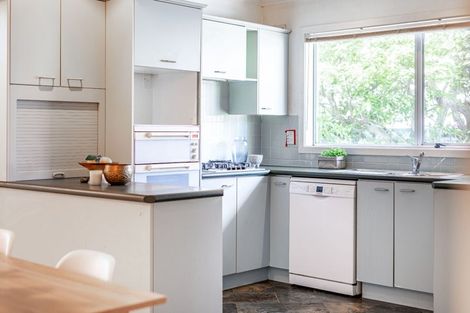 Photo of property in 244b Waiwhetu Road, Waterloo, Lower Hutt, 5011