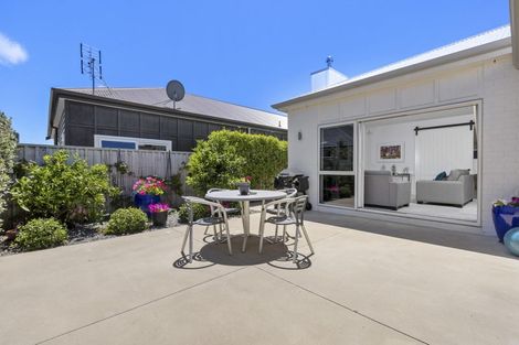 Photo of property in 6 Pebble Beach Way, Papamoa Beach, Papamoa, 3118