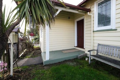 Photo of property in 60 Eastbourne Street, Caversham, Dunedin, 9012