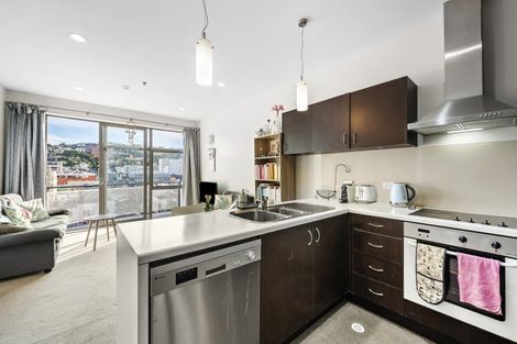 Photo of property in City Lodge, 704/115 Vivian Street, Te Aro, Wellington, 6011