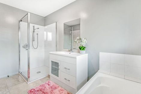 Photo of property in 2/57 Cutts Road, Russley, Christchurch, 8042