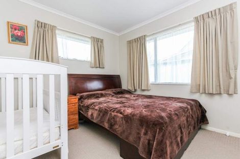 Photo of property in 11 Karepo Crescent, Ranui, Auckland, 0612