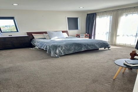 Photo of property in 85a Sunnynook Road, Forrest Hill, Auckland, 0620