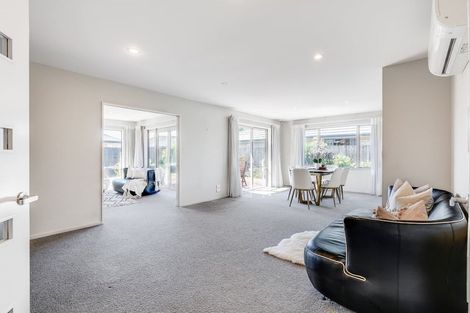 Photo of property in 53 Mcmahon Drive, Aidanfield, Christchurch, 8025