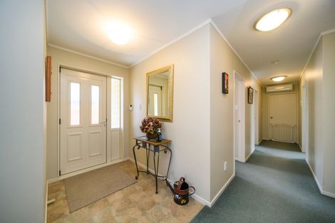 Photo of property in 22 Meridian Grove, Kelvin Grove, Palmerston North, 4414