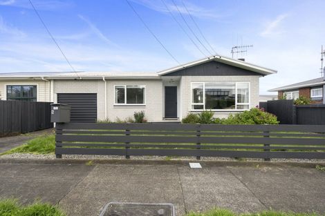 Photo of property in 5 Mersey Street, Levin, 5510