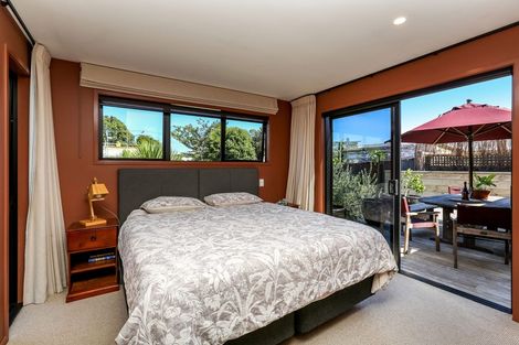 Photo of property in 22 Record Street, Fitzroy, New Plymouth, 4312