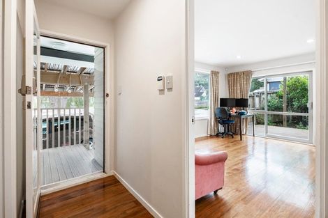 Photo of property in 27 Normanton Street, Glenfield, Auckland, 0629