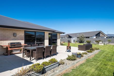 Photo of property in 187 Wingatui Road, Mosgiel, 9024